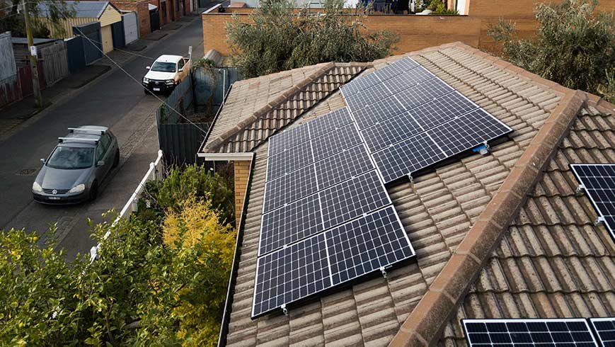 Q-Cells-rooftop-solar-house-sydney-optimised