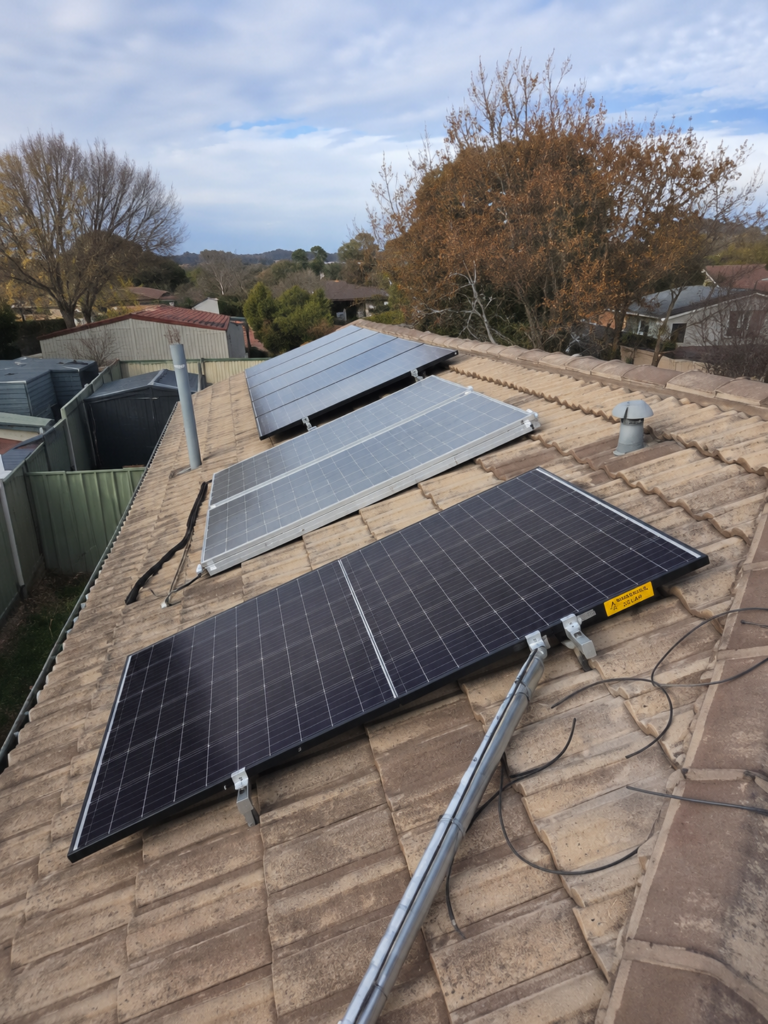 aolar pannel solutiuon for canberra homewoner